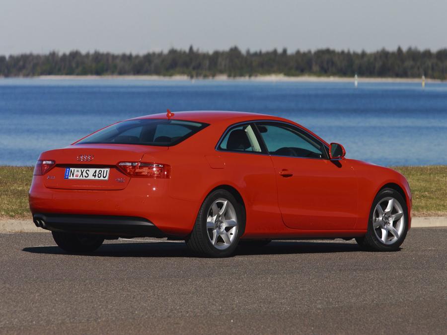 Audi A5 Coupe 2.0T Quattro 2008 года  (AU) (фото 10 из 22)
